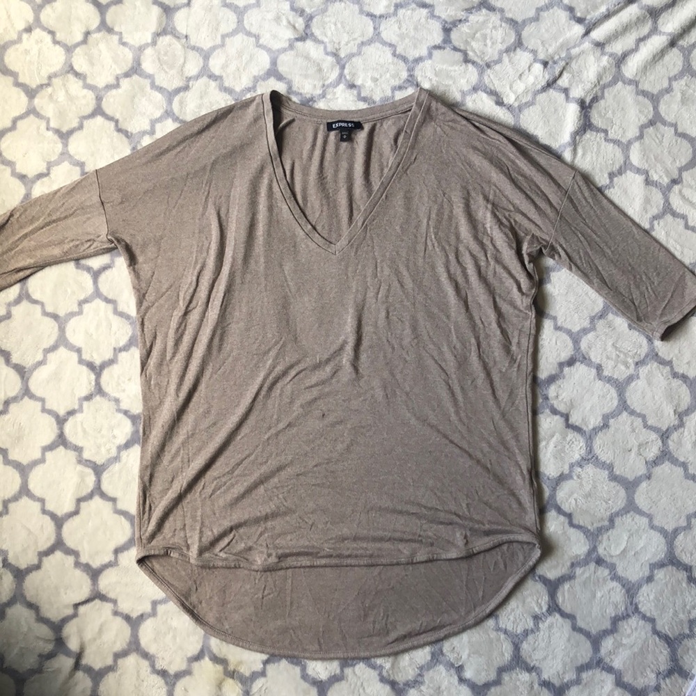 Express v neck